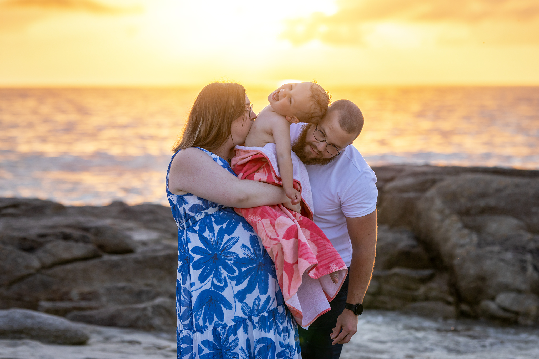 photographe-famille-grossesse-à-la-plage-Brest-Plouzané-Plougonvelin-Plouarzel