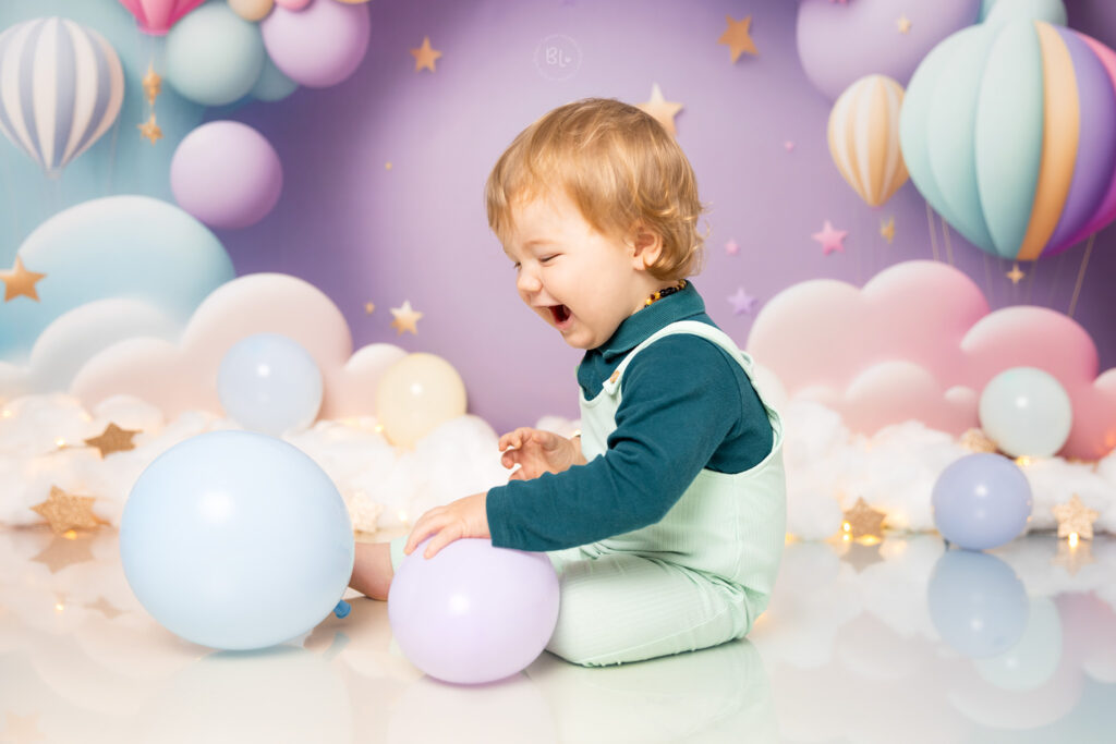 Séance photo smash cake ballons garçon plougonvelin brest Finistère bretagne