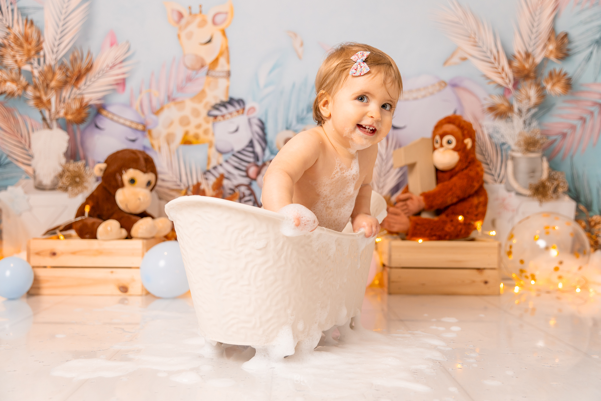 Séance-photo-smash-cake-brest-plougonvelin-plouzané-bain-moussant-décor-photographe