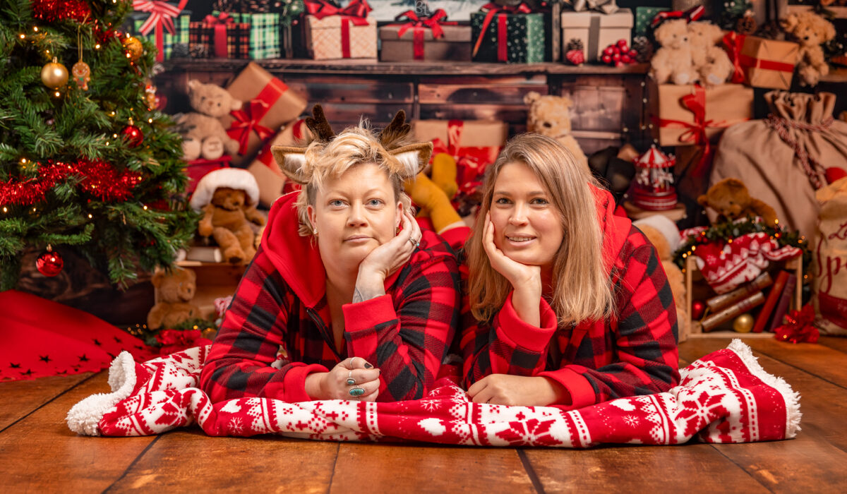 photo-Noël-famille-amies-mini-séance-photographe-studio-brest-plougonvelin-bretagne