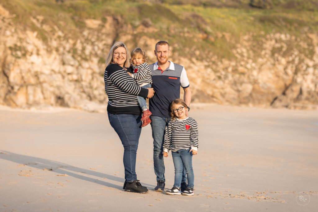 photographe-famille-plouzané-brest-plougonvelin-finistère-bretagne-moment-photo-plage-couple-enfant