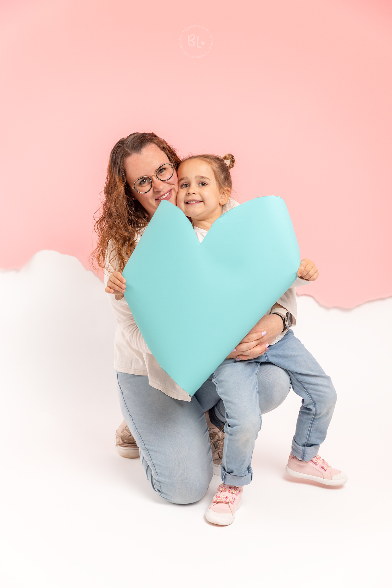 mini-séance-photo-mère-fille-enfant-famille-studio-plougonvelin-plouzané-brest-finistère