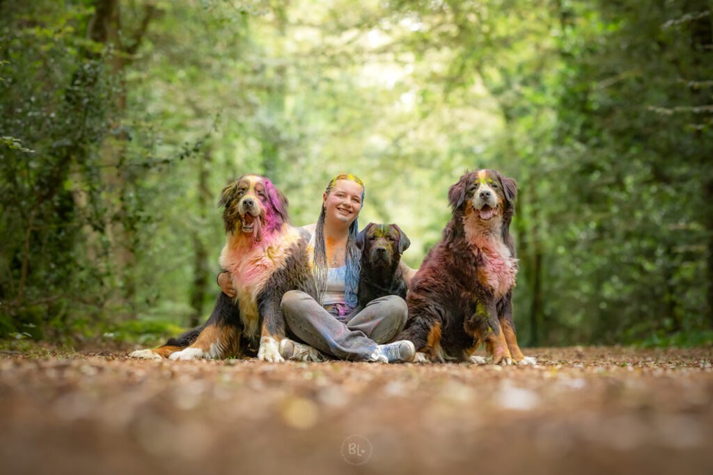 Séance-photo-poudre-colorée-chien-Finsitère-Bretagne-Photo-Bubble-Life-phtographe-animalier